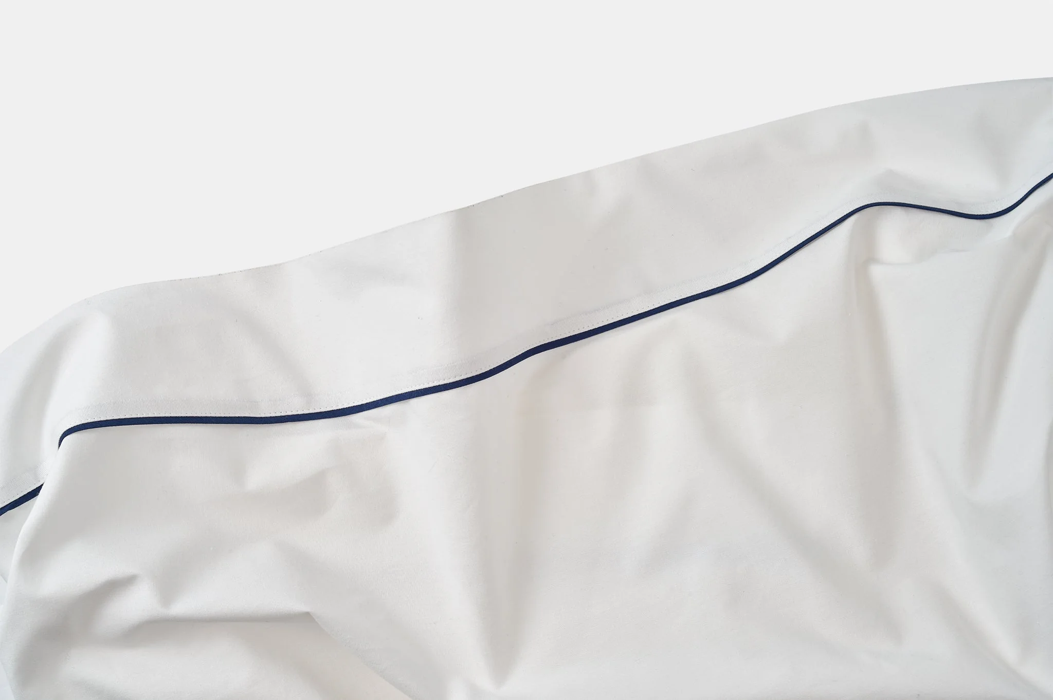 Cotton Piping Design Bed Sheet Set - Image 4