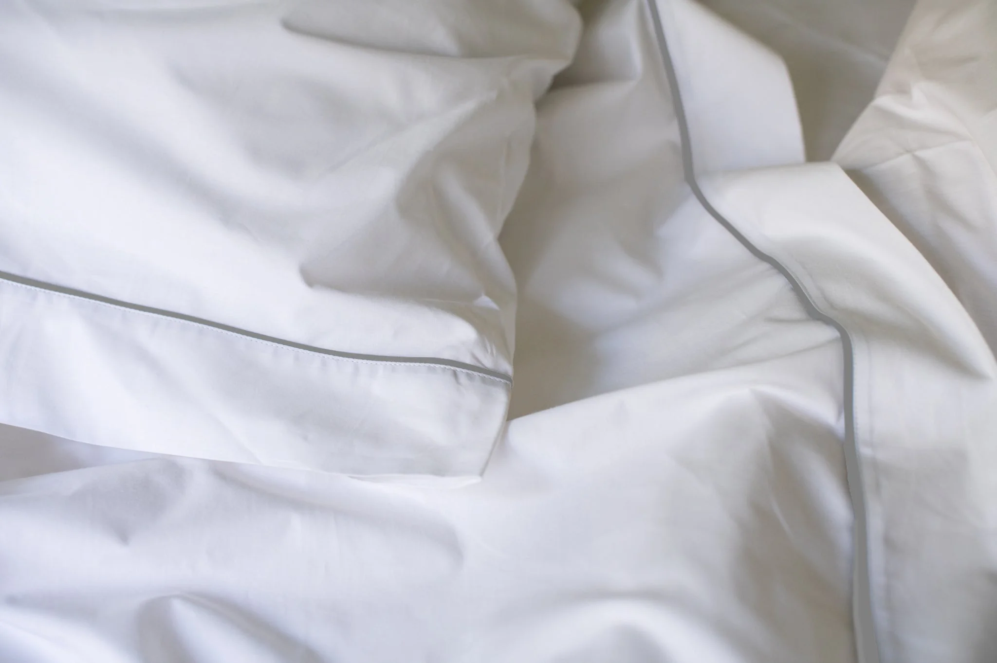 Cotton Piping Design Bed Sheet Set - Image 8